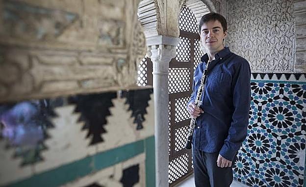 El oboísta Ramón Ortega, en el Cuarto Real de Santo Domingo.