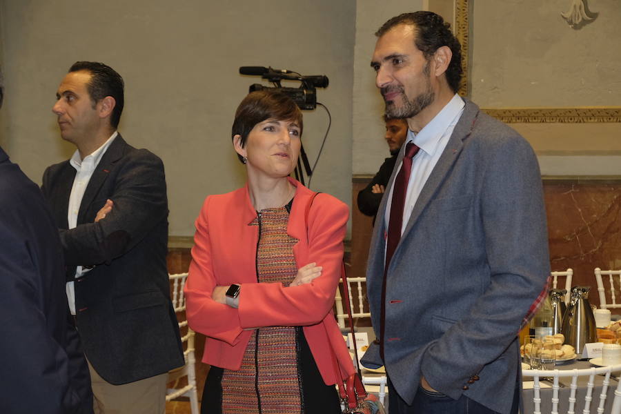 La consejera de Fomento de la Junta de Andalucía ha anunciado varios planes de su área para los próximos meses en la provincia de Granada