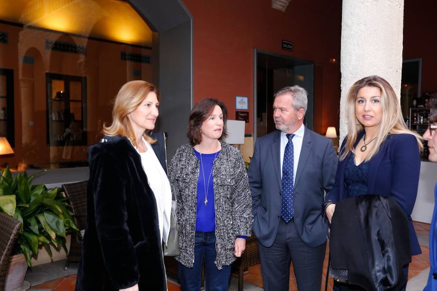 La consejera de Fomento de la Junta de Andalucía ha anunciado varios planes de su área para los próximos meses en la provincia de Granada