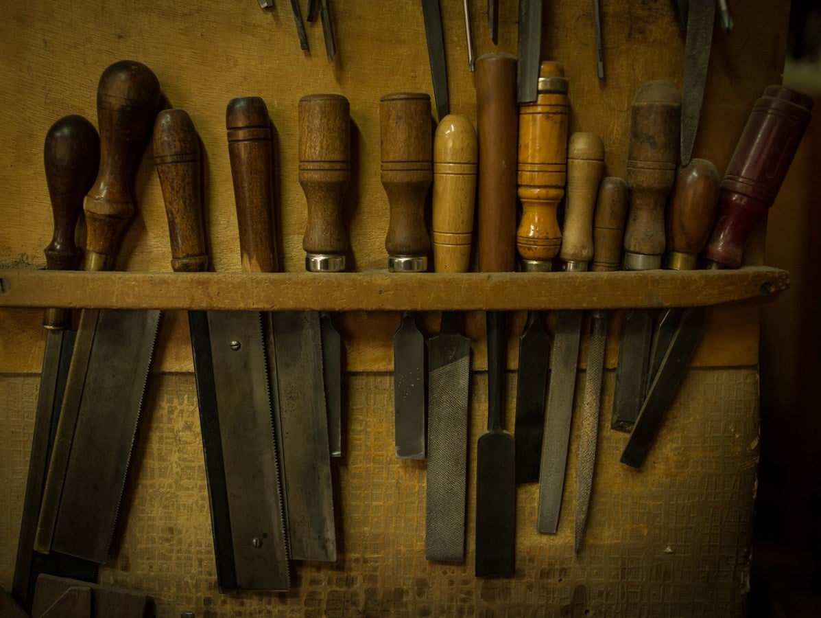 Visitamos el taller de Antonio Marín, leyenda mundialentre los artesanos de la guitarra. E l reportaje completo, aquí 