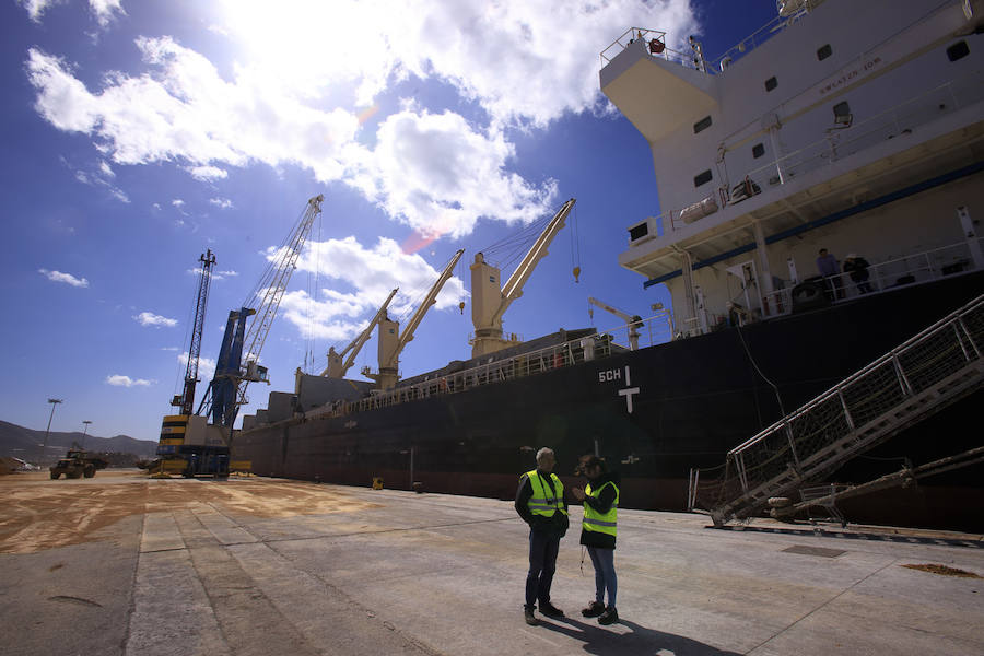 En julio se cargaron 35.000 toneladas de granel líquido en un mismo buque y parecía una cifra inalcanzable