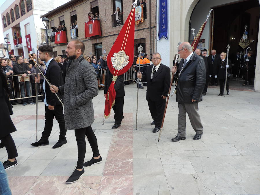 En la procesión figuraban representaciones de más de una decena de hermandades de la provincia y, durante todo el recorrido no dejaron de producirse momentos de emoción entre los devotos