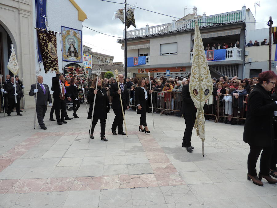 En la procesión figuraban representaciones de más de una decena de hermandades de la provincia y, durante todo el recorrido no dejaron de producirse momentos de emoción entre los devotos