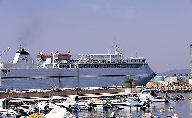 El Volcán del Tauce operará hasta mayo la línea de Melilla
