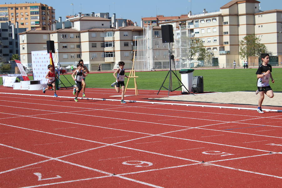 El Núñez Blanca recupera la competición para su renovada pista con la ilusión de los más pequeños y el oficio de sus figuras de élite