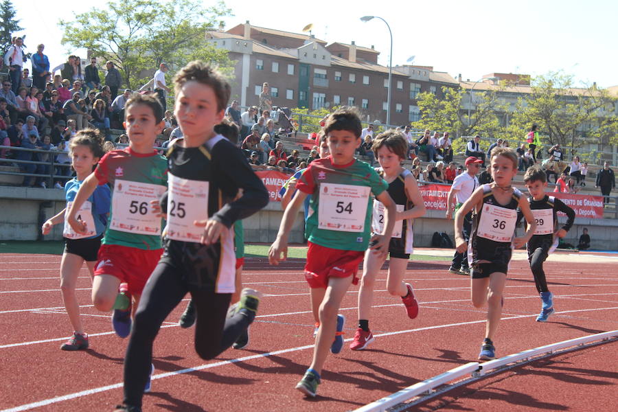 El Núñez Blanca recupera la competición para su renovada pista con la ilusión de los más pequeños y el oficio de sus figuras de élite