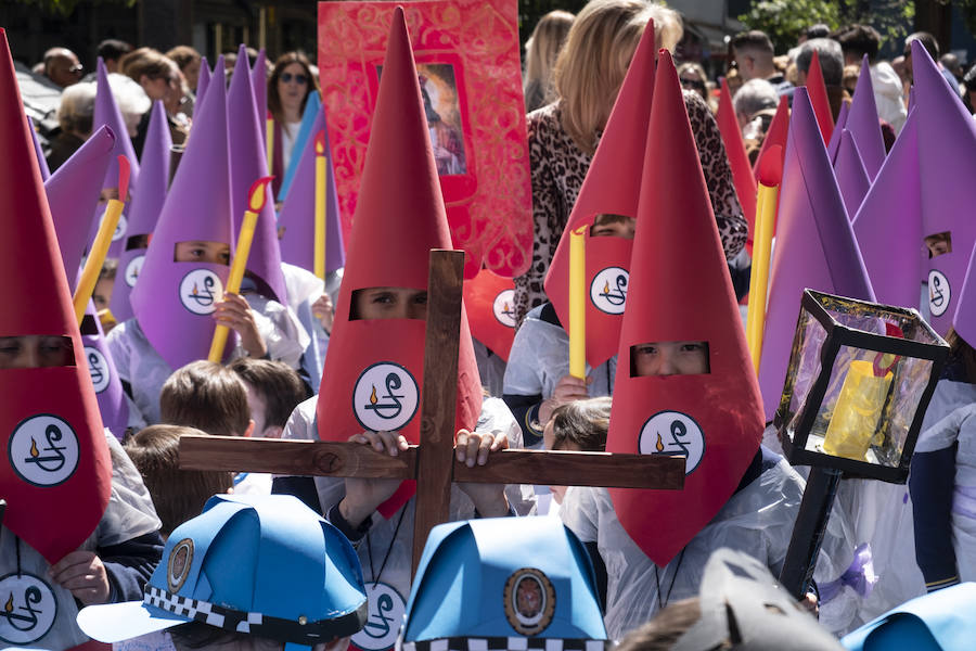 En esta ocasión «hemos estado preparando nosotros todo esto», como decía una chica que iba con su mantilla puesta.