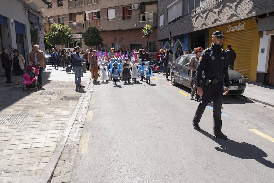 En esta ocasión «hemos estado preparando nosotros todo esto», como decía una chica que iba con su mantilla puesta.