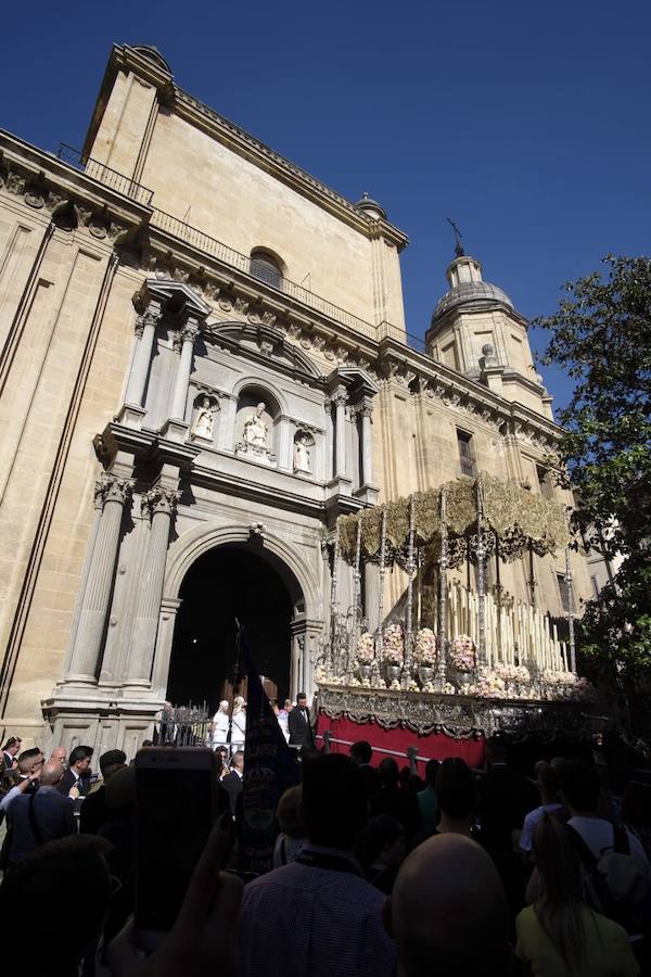 María Santísima de la Encarnación desfila desde el Sagrario