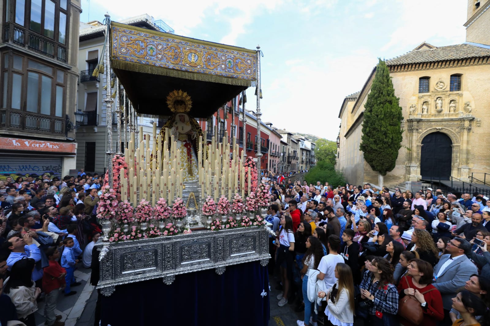 Echamos la vista atrás para recordar el primer día de las estaciones de penitencia en las calles de la capital