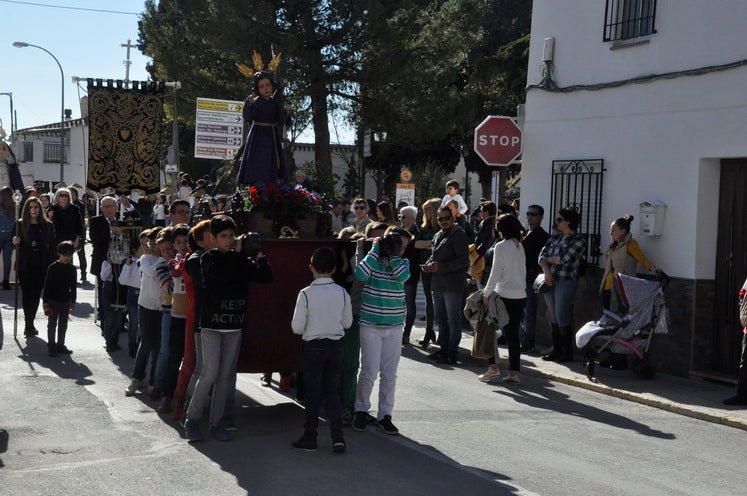 Fotos: Huéscar celebra la procesión infantil de su Semana Santa