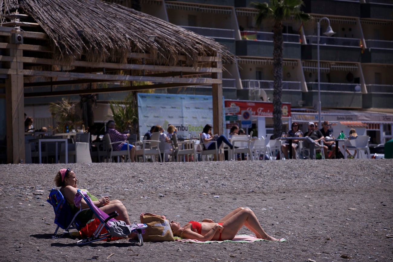 Visitamos Motril, Almuñécar, La Herradura y Castell para ver si nuestras playas están 'a punto' para una oleada de visitas