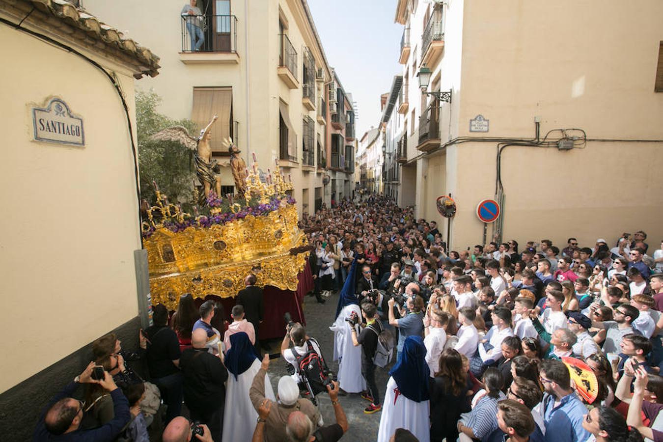 Una de las cofradías más señeras del barrio ha procesionado hoy 