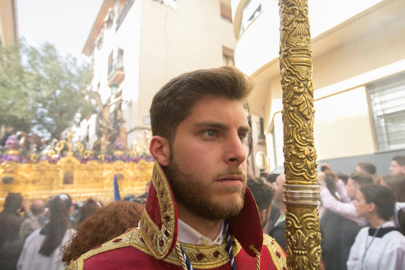 Una de las cofradías más señeras del barrio ha procesionado hoy 