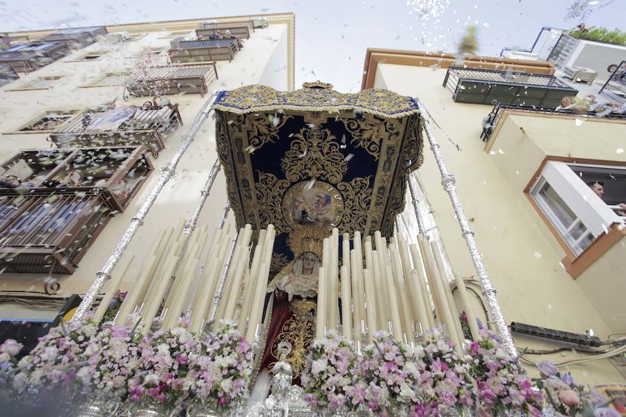 Gran sabor cofrade en el callejeo por las estrechas calles de su barrio, y lucido recorrido por las calles de San Ildefonso y carrera oficial