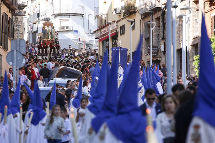 Gran sabor cofrade en el callejeo por las estrechas calles de su barrio, y lucido recorrido por las calles de San Ildefonso y carrera oficial