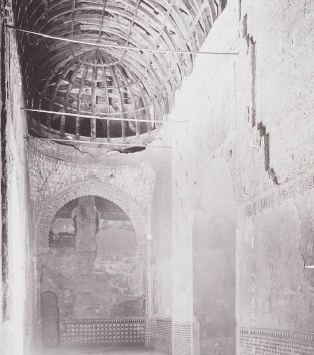 Interior de la Sala de la Barca tras la reconstrucción de la armadura. 1923