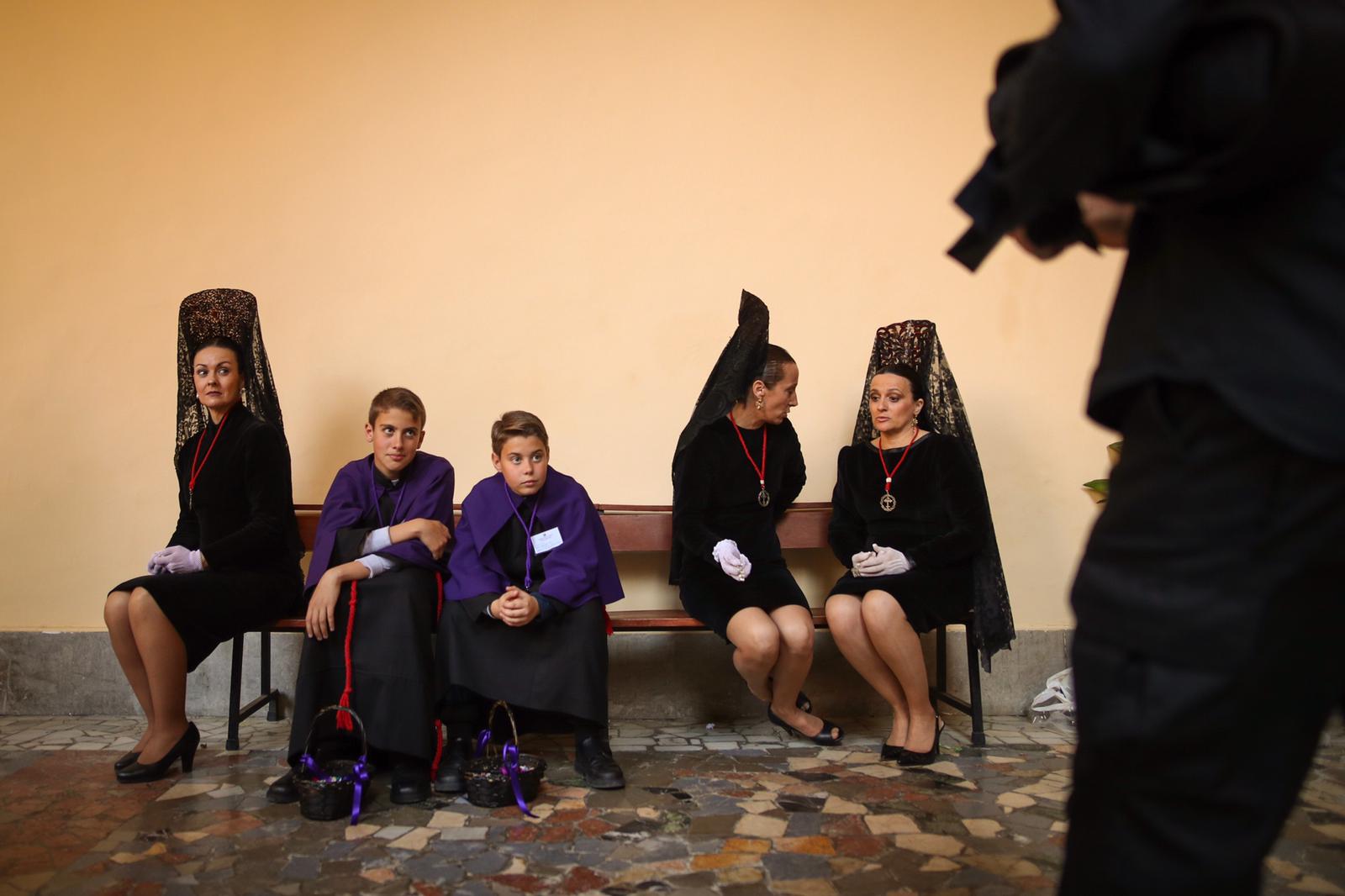 Las hermandades granadinas vivieron un día pleno en las calles de la capital