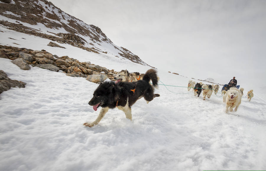 Recopilación de fotografías tomadas durante la expedición granadina de la fundación Paralelo 70 a Groenlandia. Puedes  leer el reportaje aquí