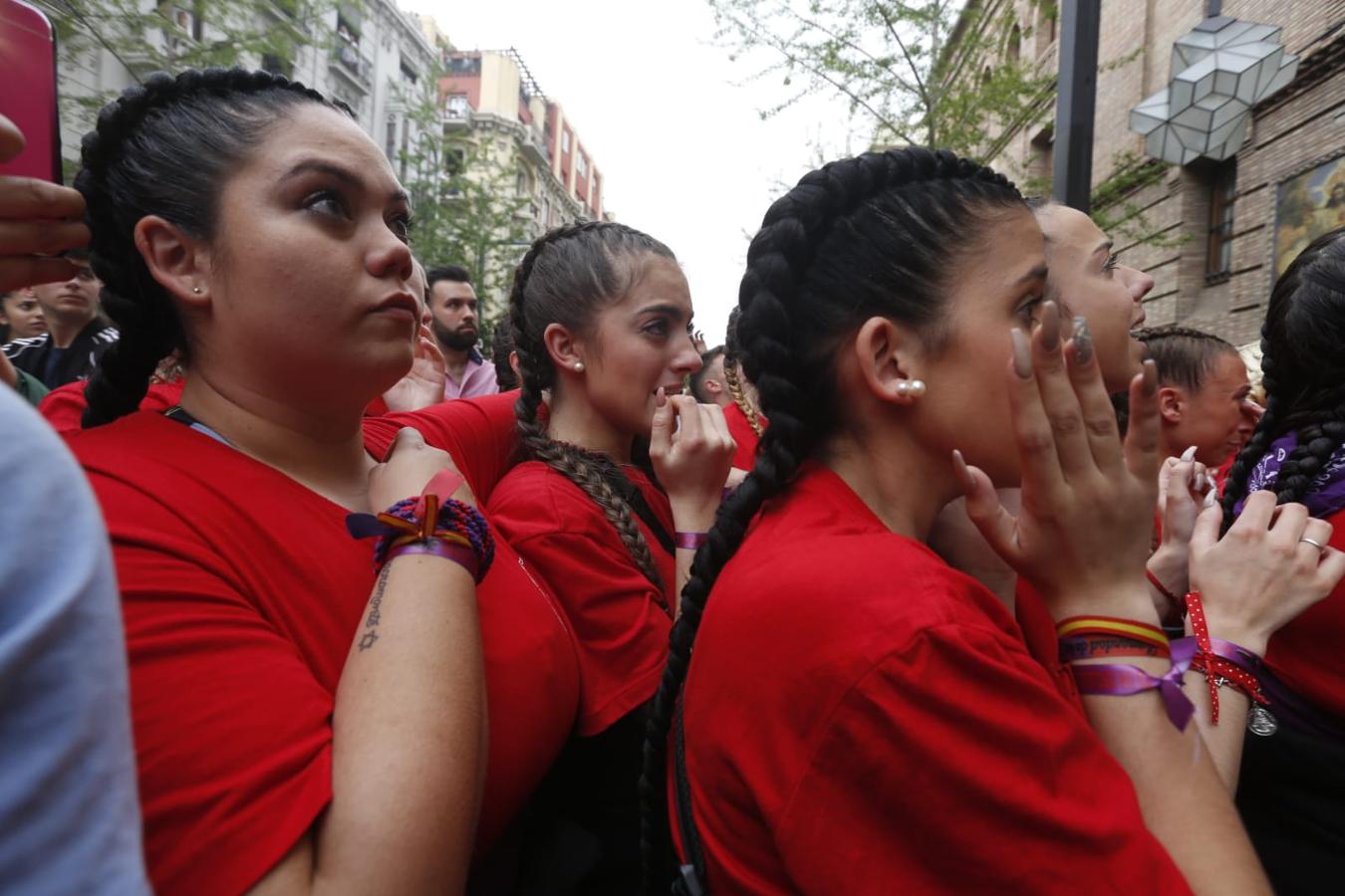 Emoción desbordada para recibir el Cristo del Consuelo y María Santísima del Sacromonte