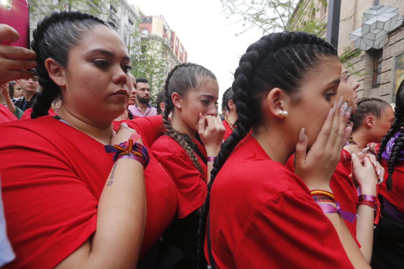 Emoción desbordada para recibir el Cristo del Consuelo y María Santísima del Sacromonte