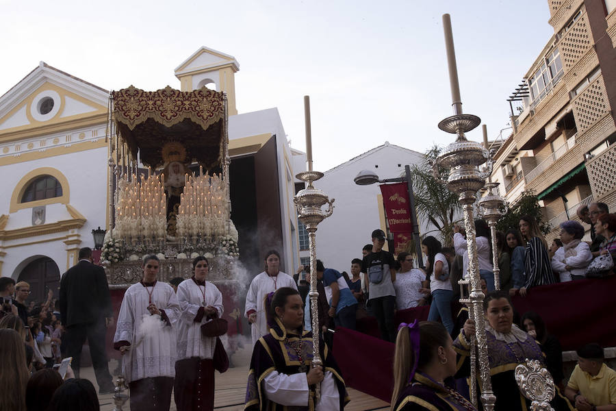 El Cristo del Perdón y María Santísima de la Misericordia volvieron a la renovada iglesia del Carmen de la que salieron por una rampa de 17 metros