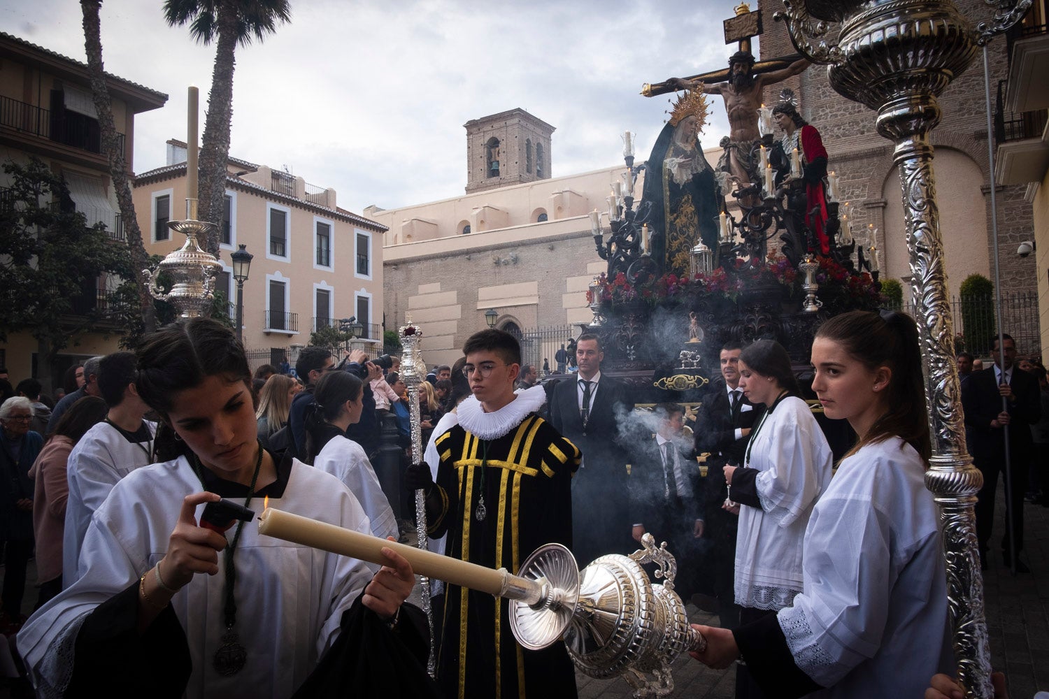 Fotos: Dulce Nombre de Jesús y Nazarenos de la Santa Vera de la Cruz, por las calles de Motril