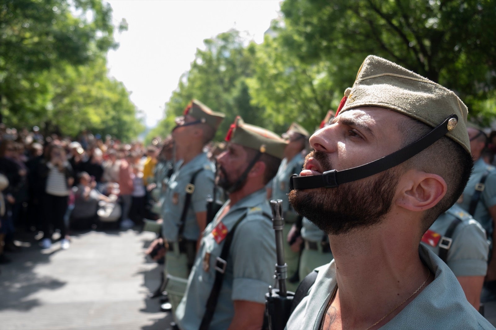 Los legionarios estarán esta tarde tras la cruz de guía de la cofradía de los Ferroviarios