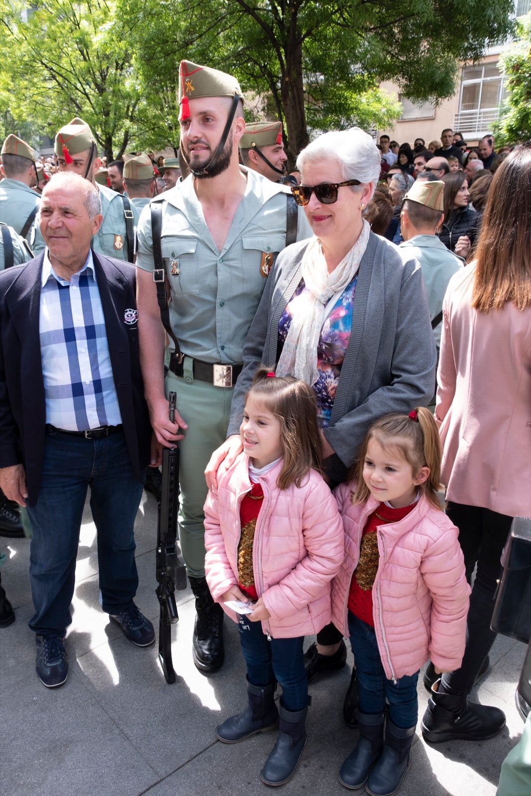 Los legionarios estarán esta tarde tras la cruz de guía de la cofradía de los Ferroviarios