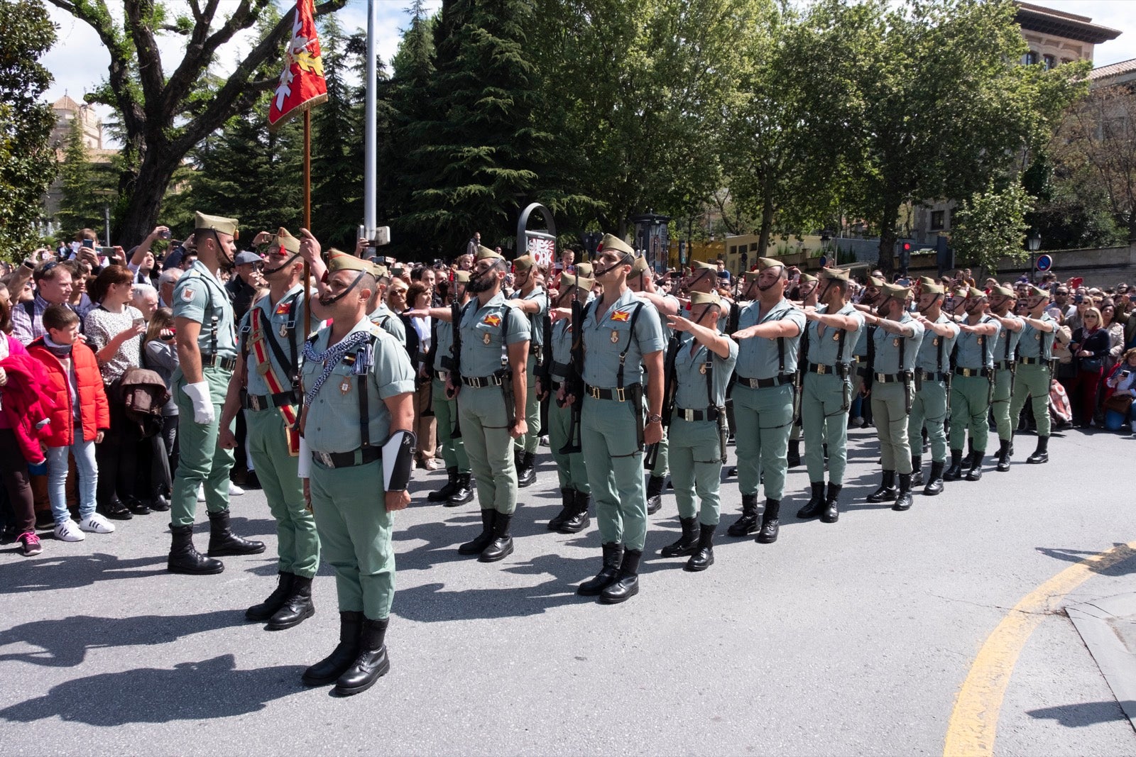 Los legionarios estarán esta tarde tras la cruz de guía de la cofradía de los Ferroviarios