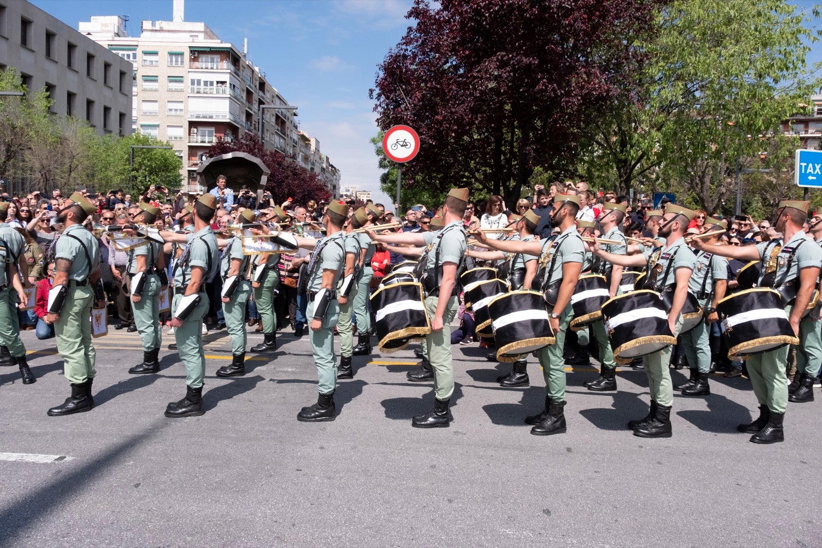 Los legionarios estarán esta tarde tras la cruz de guía de la cofradía de los Ferroviarios