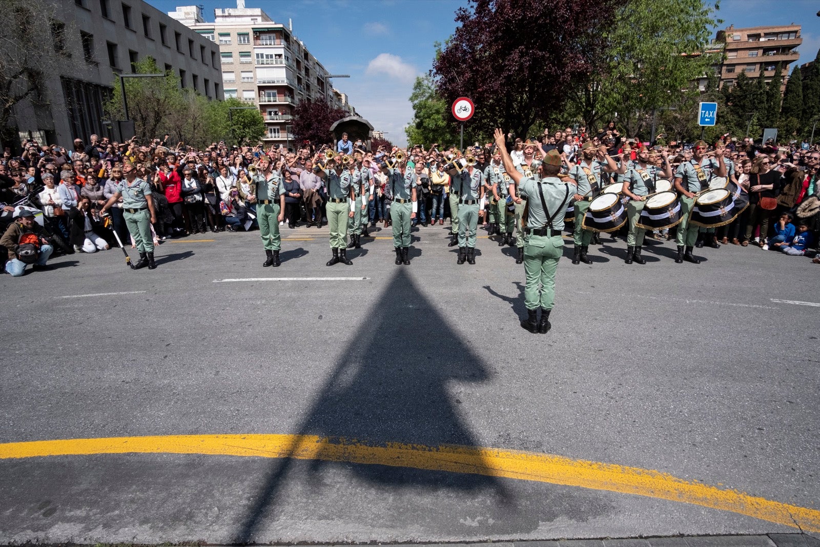 Los legionarios estarán esta tarde tras la cruz de guía de la cofradía de los Ferroviarios