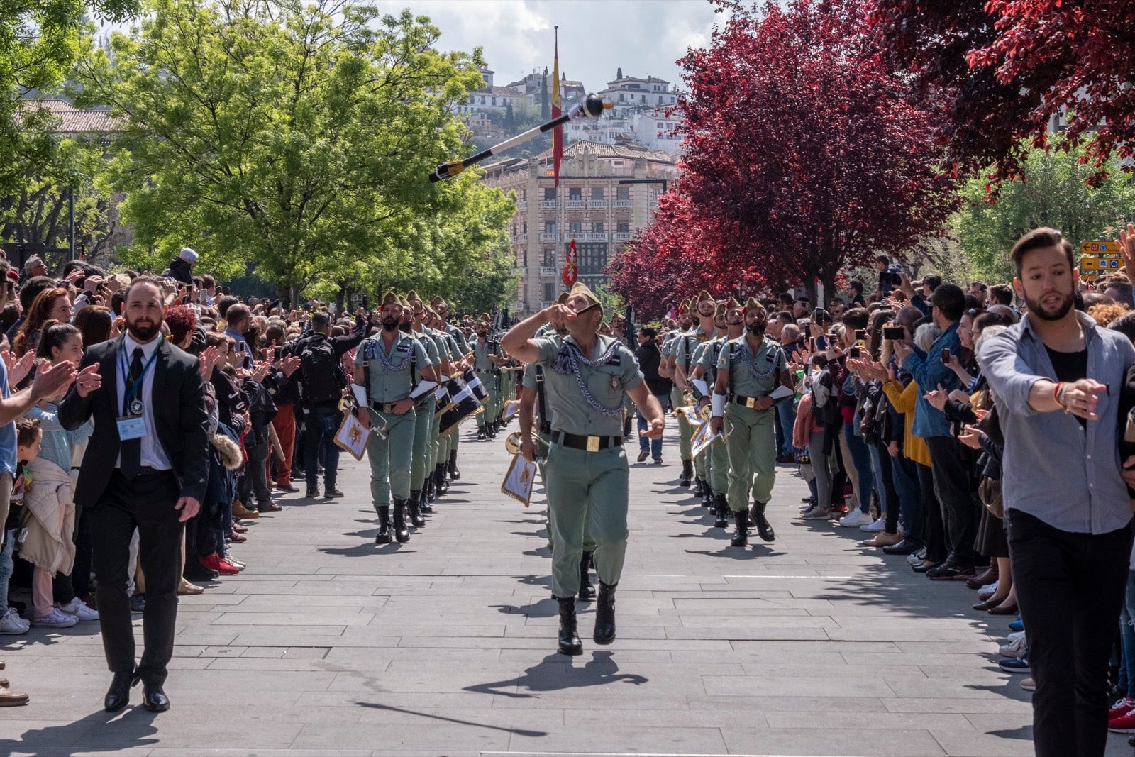 Los legionarios estarán esta tarde tras la cruz de guía de la cofradía de los Ferroviarios
