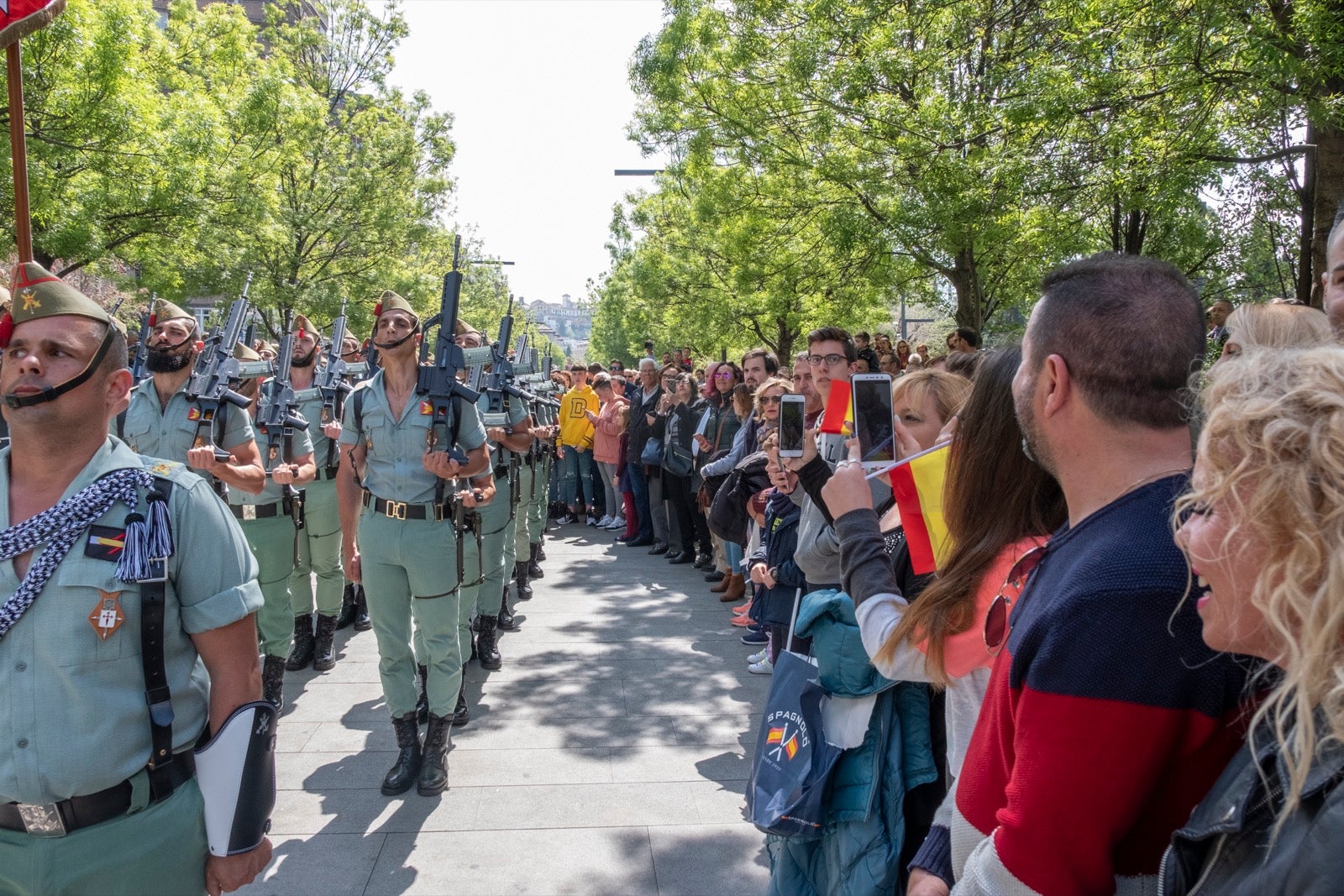 Los legionarios estarán esta tarde tras la cruz de guía de la cofradía de los Ferroviarios