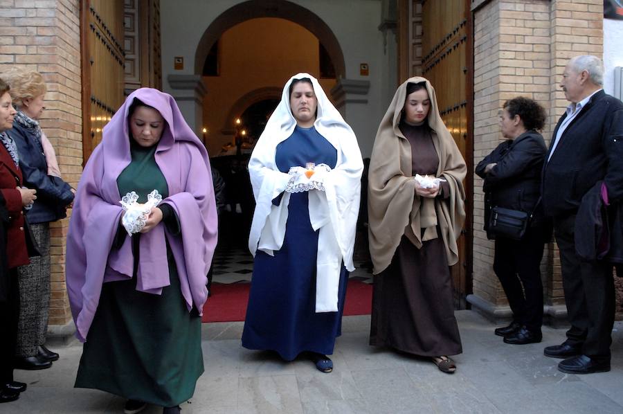 La Semana Mayor en este turístico, interesante, famoso y precioso pueblo de la Alpujarra se manifiesta con una honda espiritualidad en todas las cofradías y manifestaciones religiosas