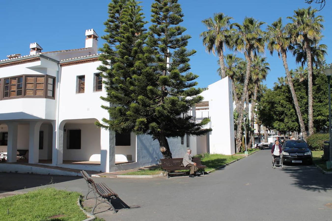 Almuñécar es uno de los pocos pueblos que cuenta con viviendas de alquiler social (entre 77 y 110 euros) para sus mayores