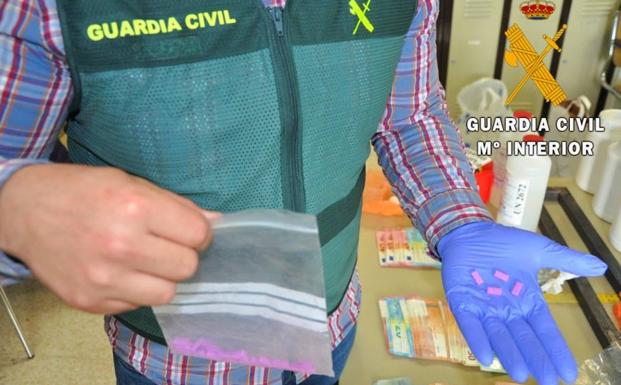 Desmantelado un laboratorio de droga en Murcia que vendía en Almería