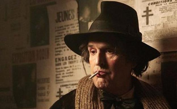 Rupert Everett en el papel del escritor Oscar Wilde.