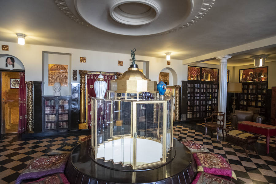 Estos son los 'tesoros' que guarda esta biblioteca