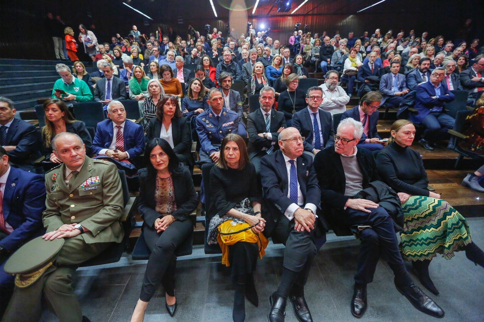 El acto de entrega de la décimo quinta edición del Premio Internacional de Poesía García Lorca sirve de homenaje al autor de Antioquía. 