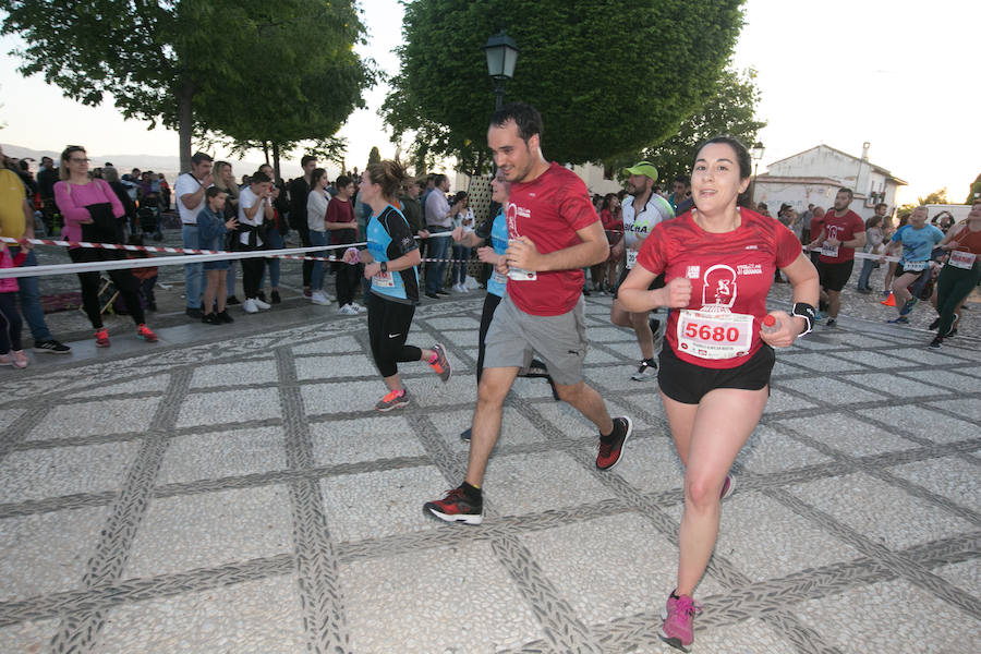 La carrera ha recorrido toda la ciudad y se ha insertado por las empinadas calles del Albaicín