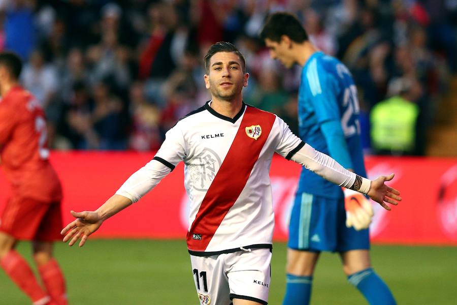 Las mejores imágenes del partido de la 35ª jornada entre el Rayo Vallecano y el Real Madrid. 