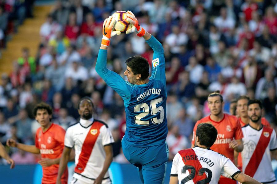 Las mejores imágenes del partido de la 35ª jornada entre el Rayo Vallecano y el Real Madrid. 