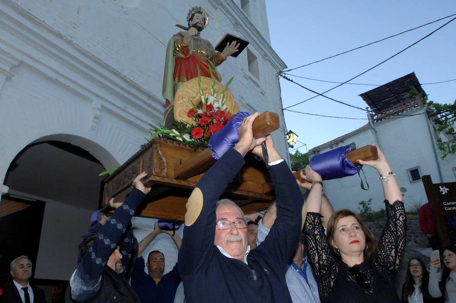 La iglesia de este municipio alpujarreño posee imágenes de gran valor y una colección de indumentaria litúrgica, alguna bordada con hilos de oro y plata