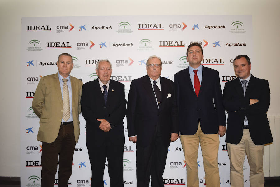 La Cámara de Comercio ha sido la sede de esta gala en la que se reconoce a empresas, colectivos y personas vinculadas a la agricultura y la ganadería de la provincia