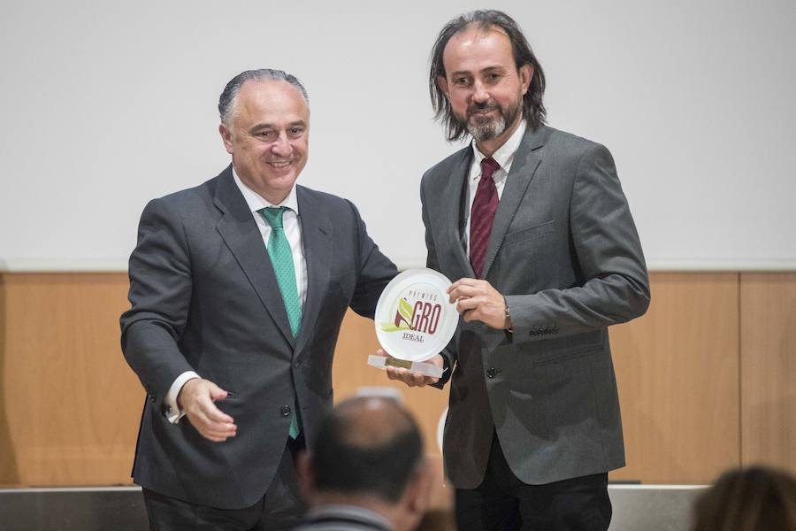 La Cámara de Comercio ha sido la sede de esta gala en la que se reconoce a empresas, colectivos y personas vinculadas a la agricultura y la ganadería de la provincia