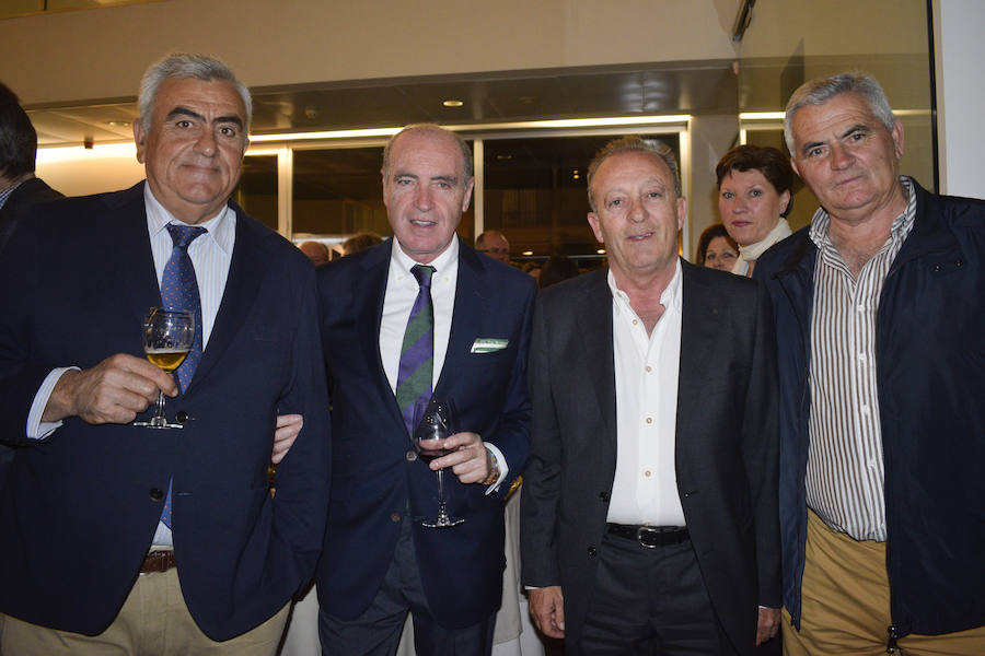 La Cámara de Comercio ha sido la sede de esta gala en la que se reconoce a empresas, colectivos y personas vinculadas a la agricultura y la ganadería de la provincia