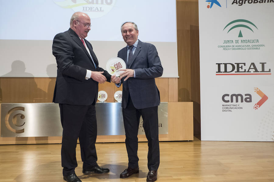 La Cámara de Comercio ha sido la sede de esta gala en la que se reconoce a empresas, colectivos y personas vinculadas a la agricultura y la ganadería de la provincia