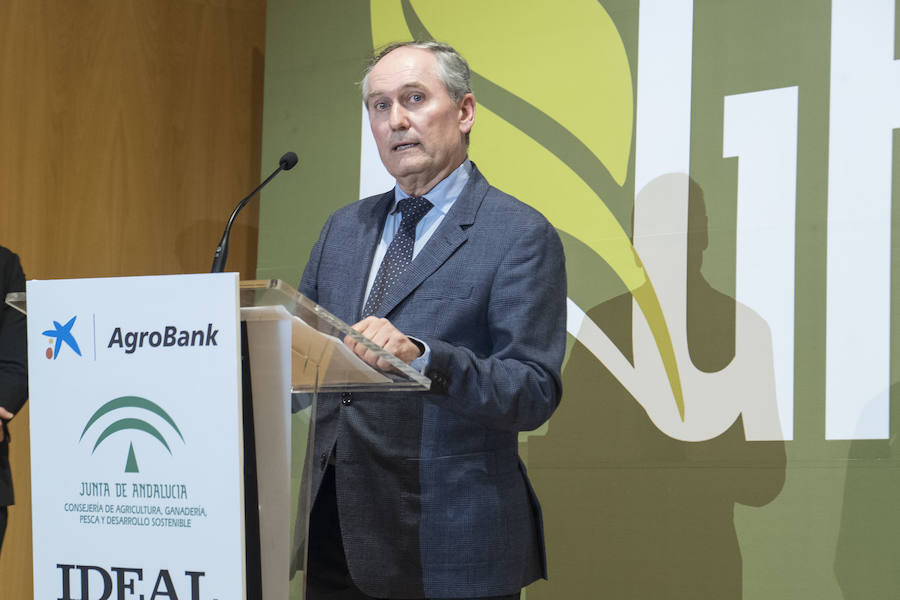 La Cámara de Comercio ha sido la sede de esta gala en la que se reconoce a empresas, colectivos y personas vinculadas a la agricultura y la ganadería de la provincia