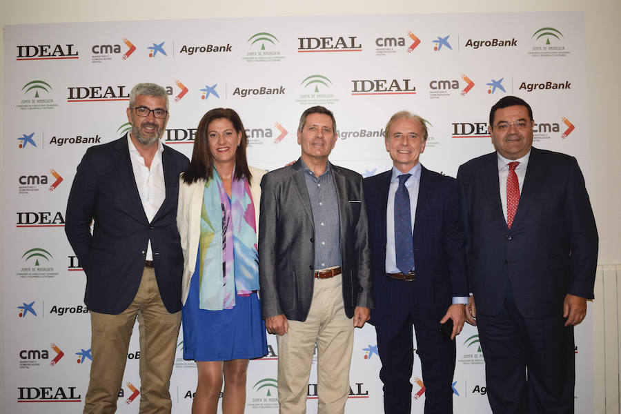 La Cámara de Comercio ha sido la sede de esta gala en la que se reconoce a empresas, colectivos y personas vinculadas a la agricultura y la ganadería de la provincia
